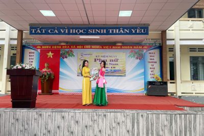 HOẠT ĐỘNG CHỦ ĐIỂM CHÀO MỪNG 20.10.2025